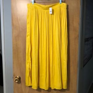 Ann Taylor Bright Yellow, Pleated Maxi Skirt - NWT Size 14
